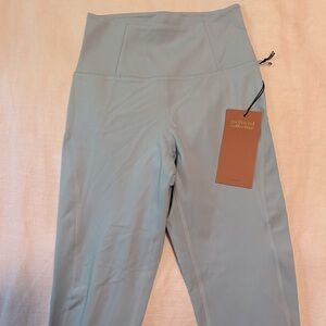 {Girlfriend Collective} NWT Compressive High-Rise 7/8 Leggings